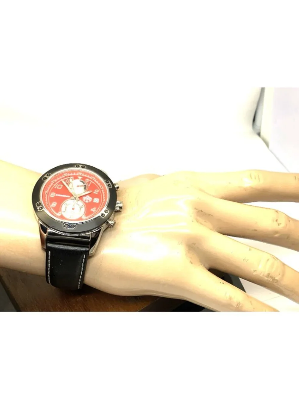 SUG 1883 Men's Watch Quartz Chronograph Red Dial Date Black Rubber Band 45mm